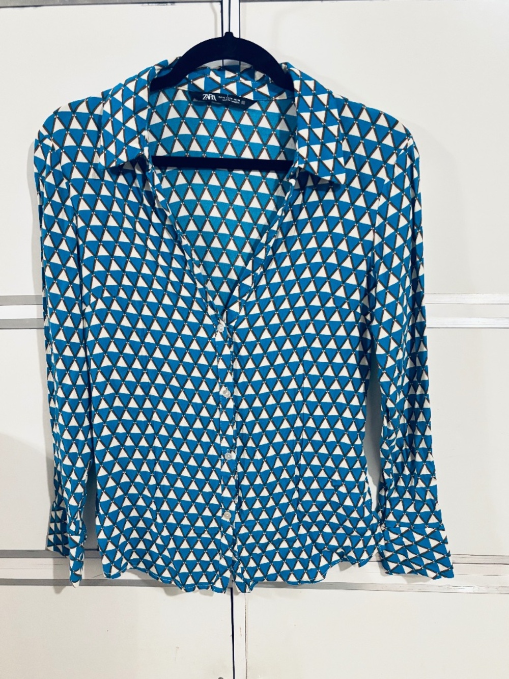 Zara Women’s Button Down Shirt Ling Sleeves Sz Xsmall
